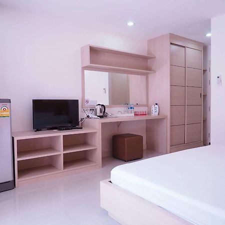 Baan Mek Mok Apartment Bangkok Ngoại thất bức ảnh